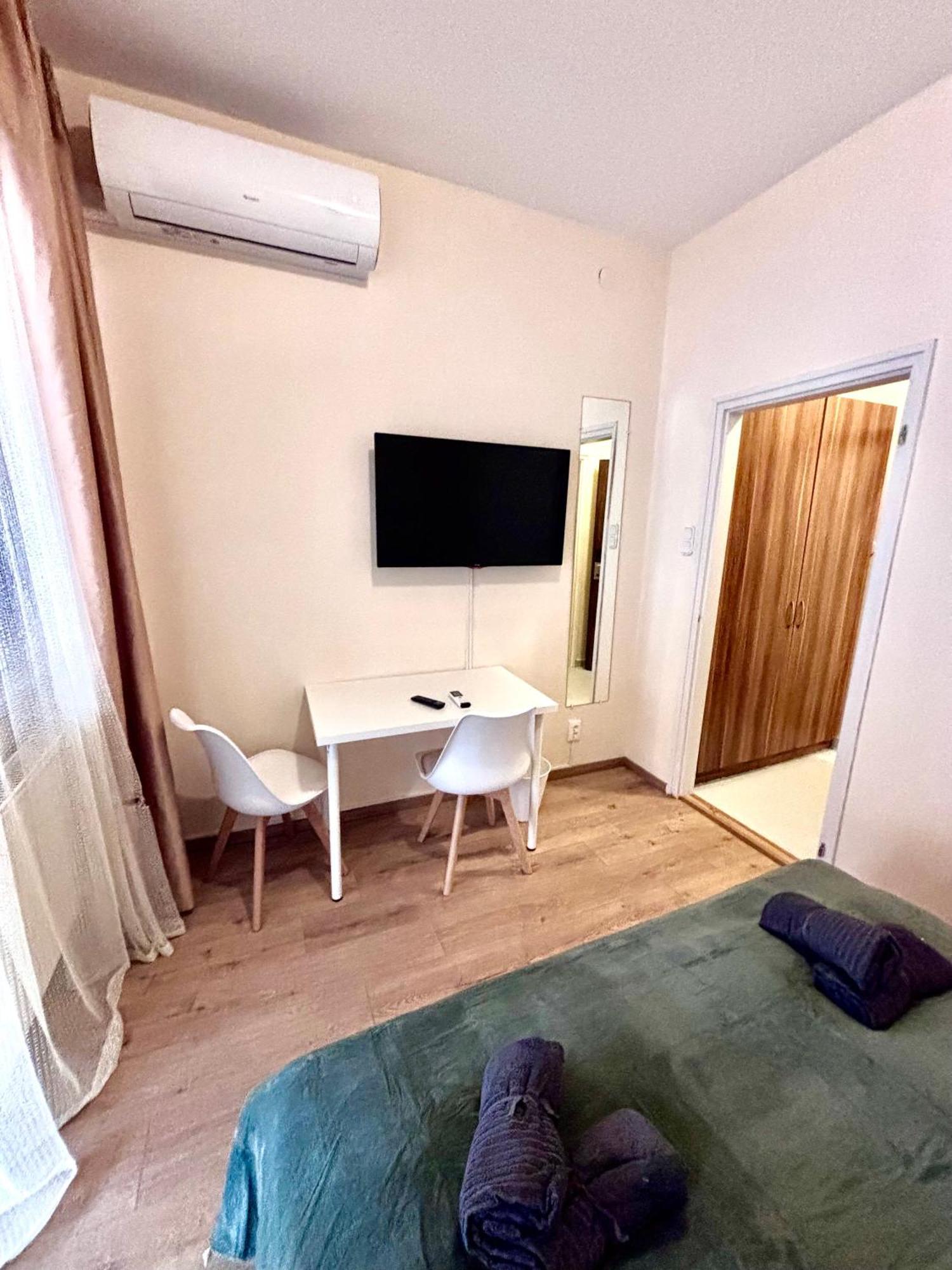 Bed and Breakfast Airportmax Panzio Vecsés Exterior foto