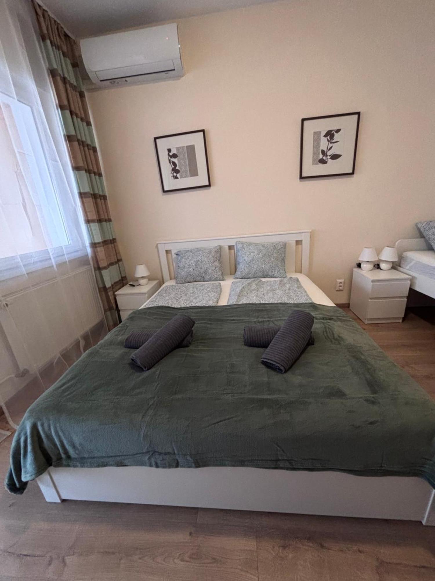 Bed and Breakfast Airportmax Panzio Vecsés Exterior foto