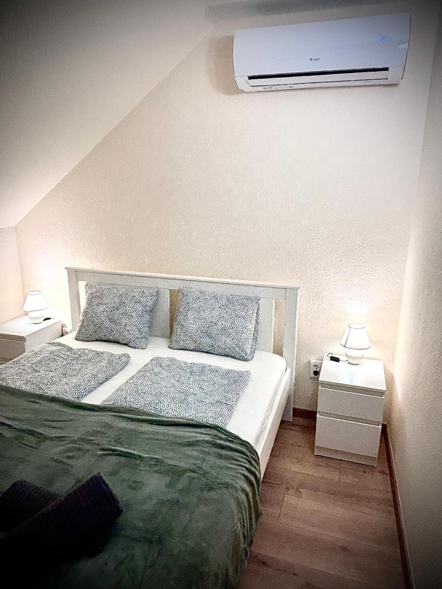 Bed and Breakfast Airportmax Panzio Vecsés Exterior foto